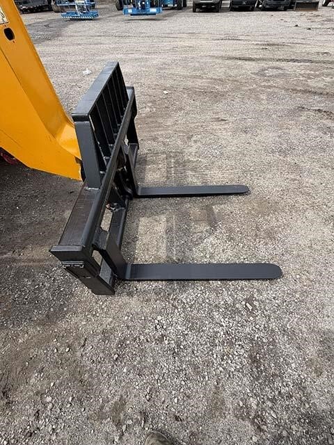 2019 JCB 507-42-37
