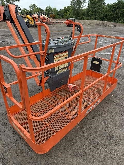 2020 JLG 860SJ-42