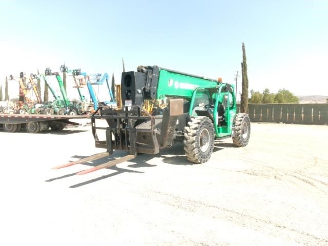 2017 JLG 1255