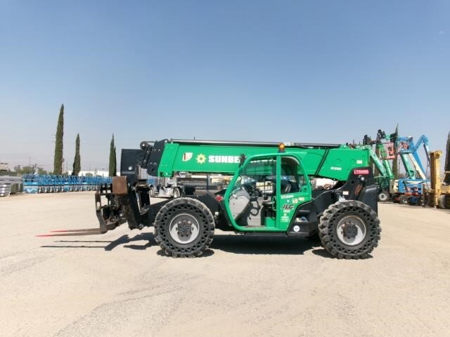 2017 JLG 1255-2