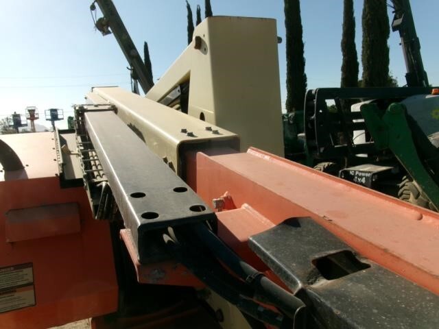 2018 JLG 340AJ-11