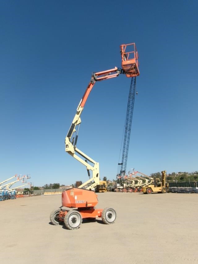 2018 JLG 340AJ-14