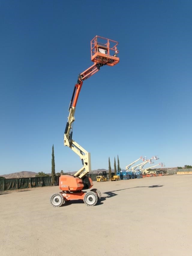 2018 JLG 340AJ-15