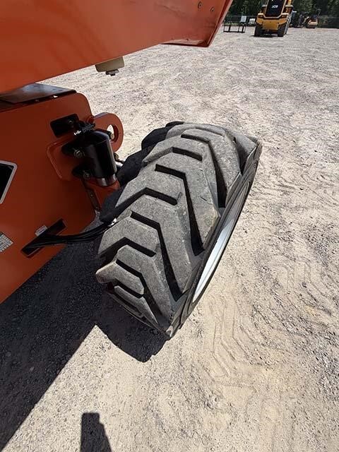 2020 JLG 860SJ-17