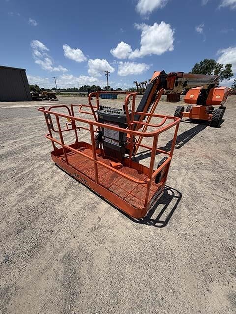 2020 JLG 860SJ-38