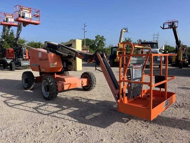 2018 JLG 340AJ-3