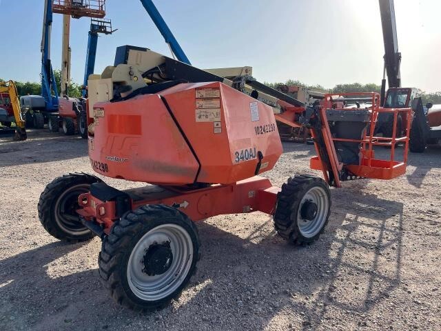 2018 JLG 340AJ-5