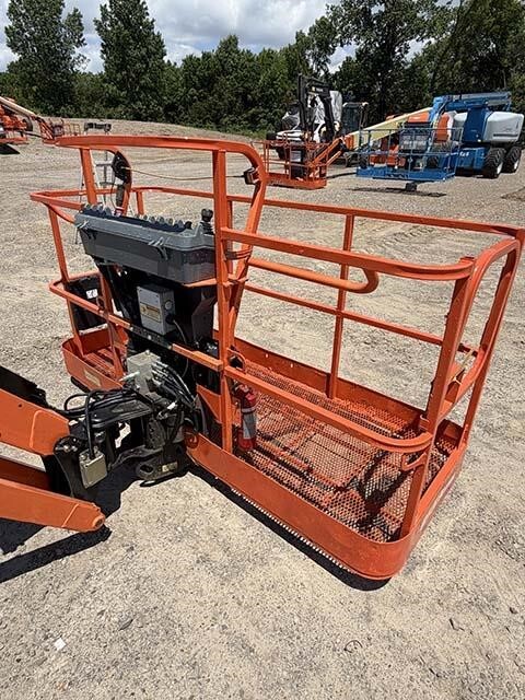 2020 JLG 860SJ-42