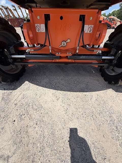 2020 JLG 860SJ-44