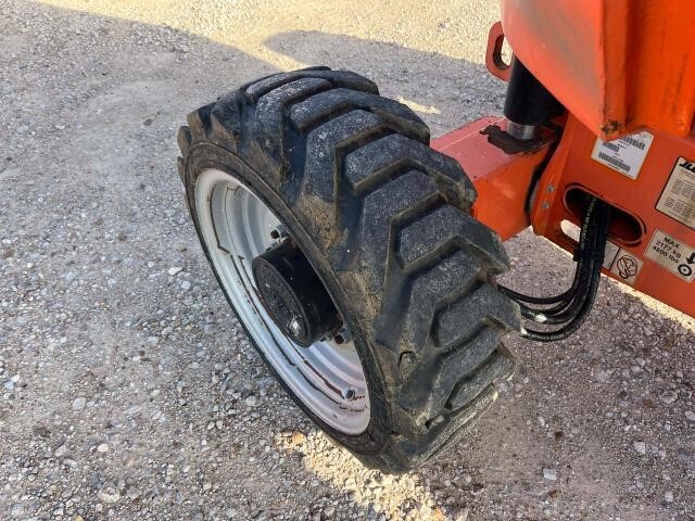 2018 JLG 340AJ-11