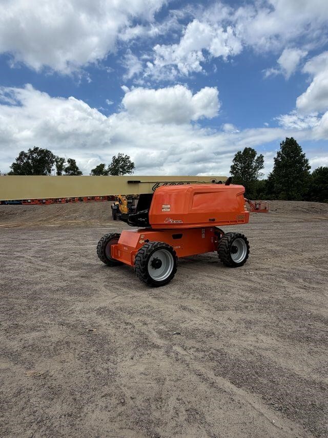 2021 JLG 660SJ-12
