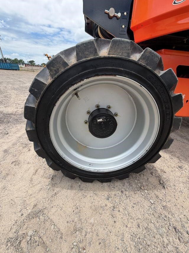 2021 JLG 660SJ-19