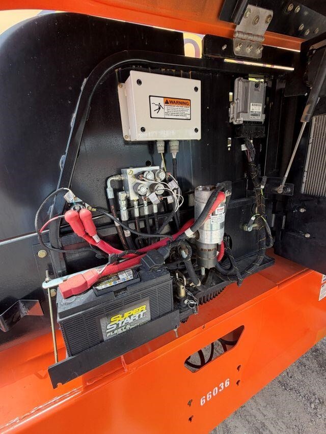 2021 JLG 660SJ-24