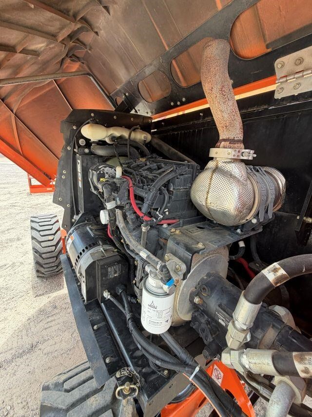 2021 JLG 660SJ-27