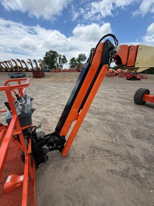 2021 JLG 660SJ-30