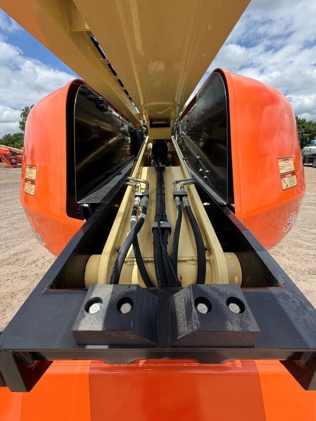 2021 JLG 660SJ-32