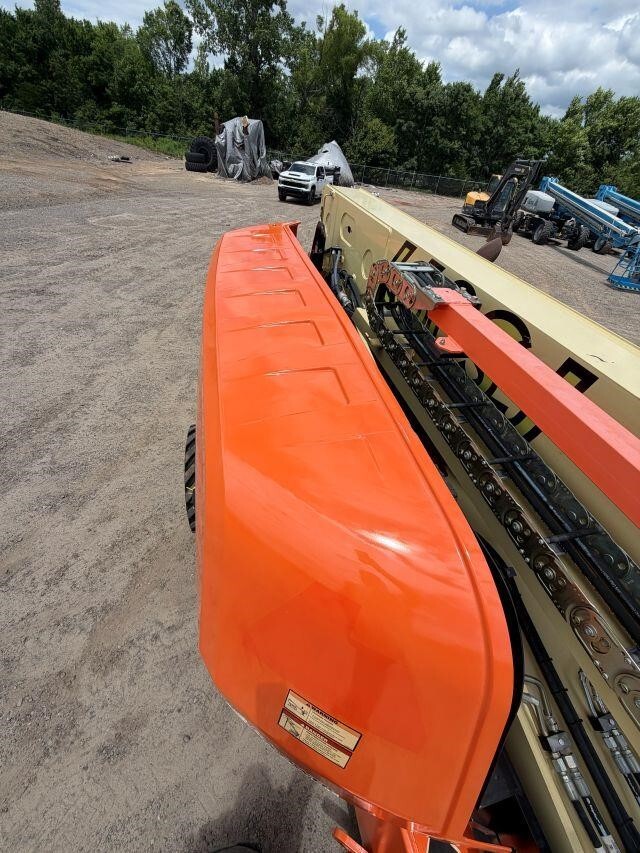 2021 JLG 660SJ-33