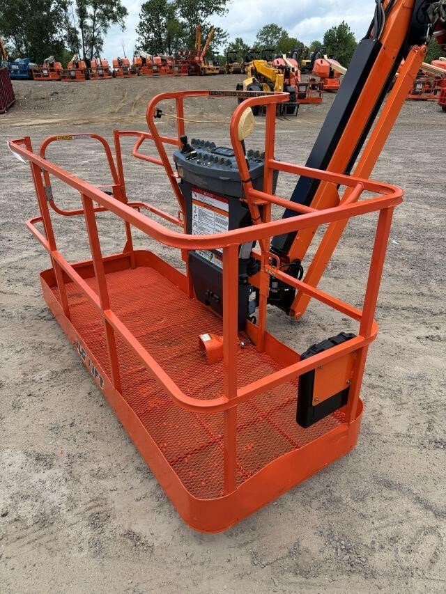 2021 JLG 660SJ-37