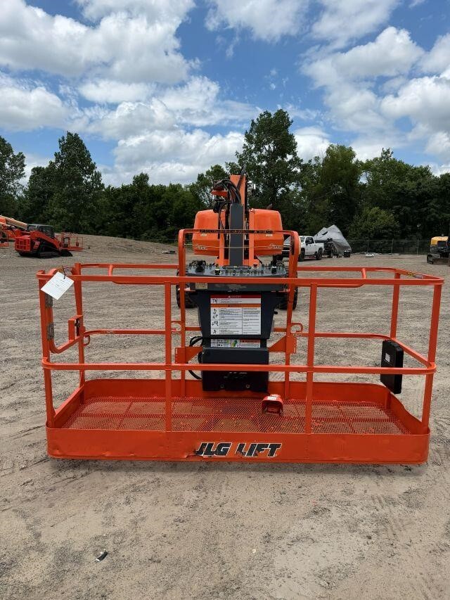 2021 JLG 660SJ-38