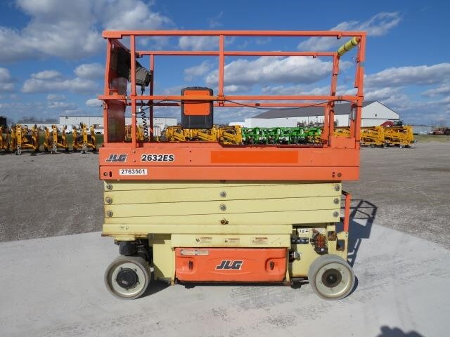 2019 JLG 2632ES