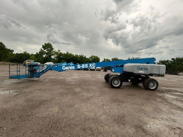 2019 Genie S-85XC