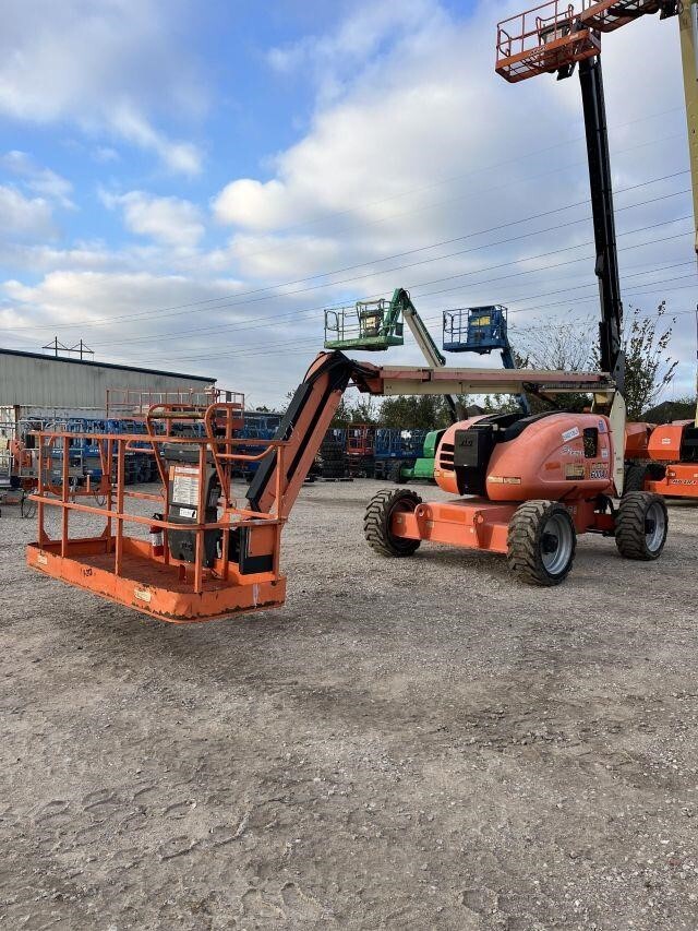 2017 JLG 600AJ-2