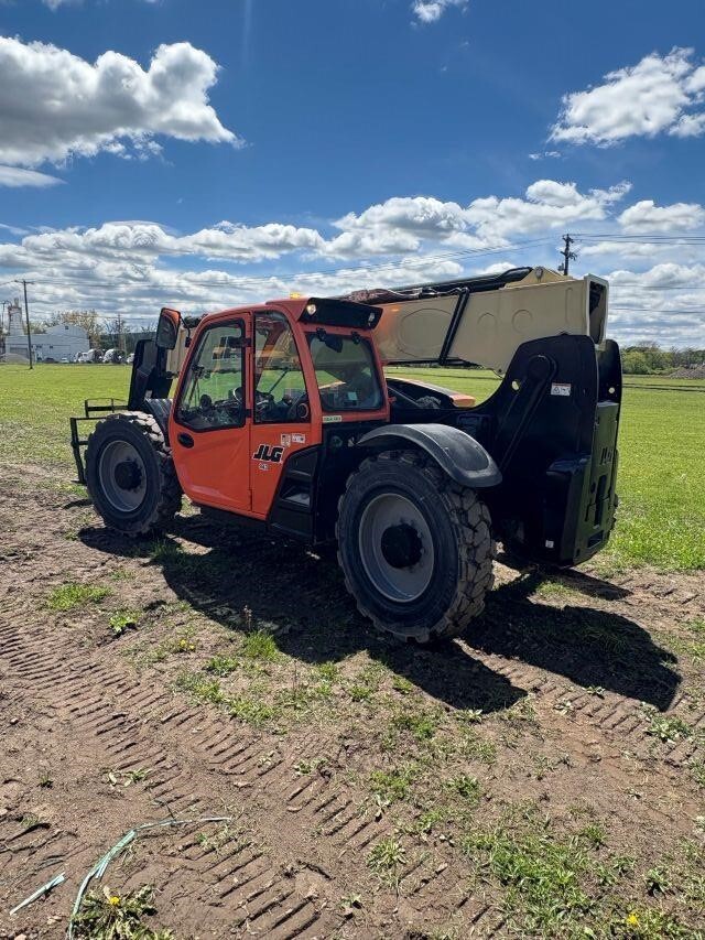 2018 JLG 943-3