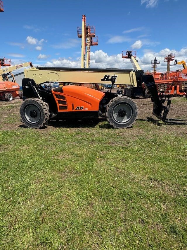 2018 JLG 943-6