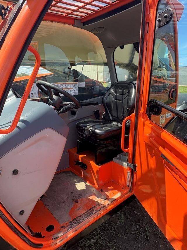 2018 JLG 943-10