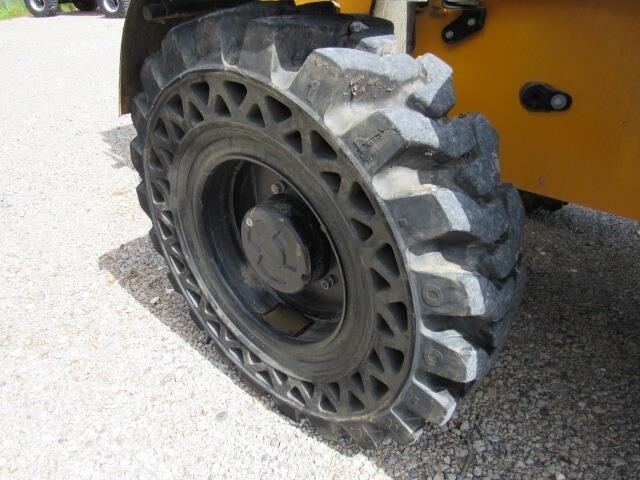 2022 JCB 512-56-13