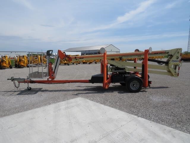 2019 JLG T500J