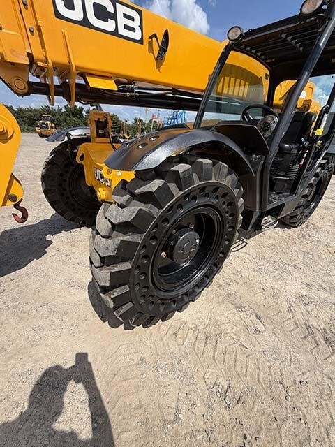 2019 JCB 507-42-14