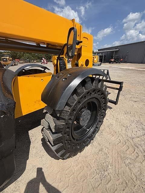 2019 JCB 507-42-17