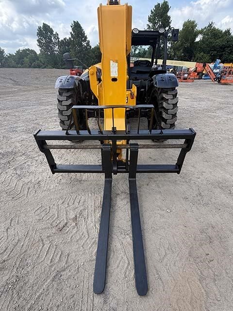 2019 JCB 507-42-44
