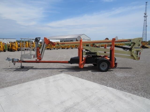 2019 JLG T500J