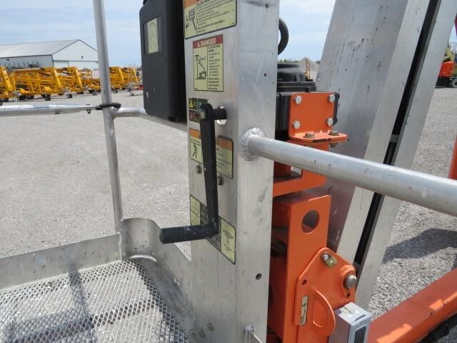2019 JLG T500J-17