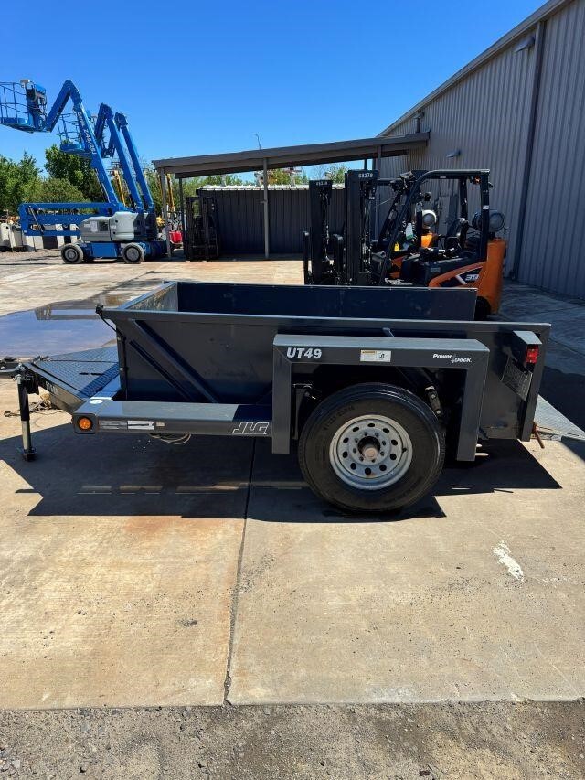 2019 JLG UT49