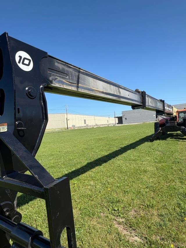 2022 JLG 1055-6