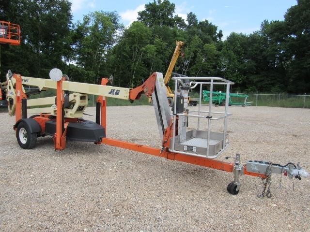 2019 JLG T500J-4