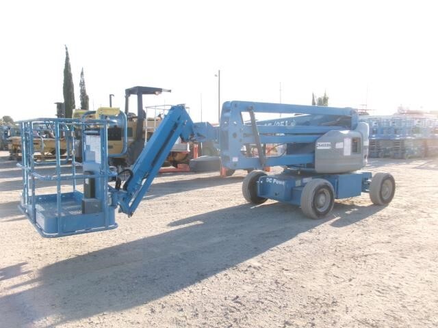 2018 Genie Z-45/25J DC