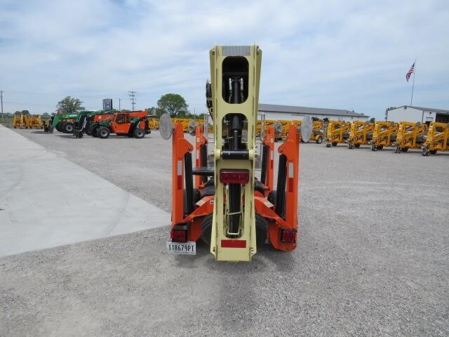 2023 JLG T350-6