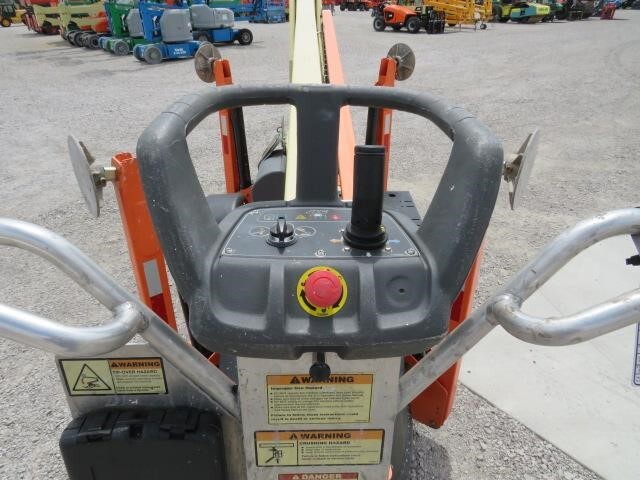 2023 JLG T350-19