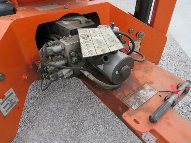2019 JLG T500J-16