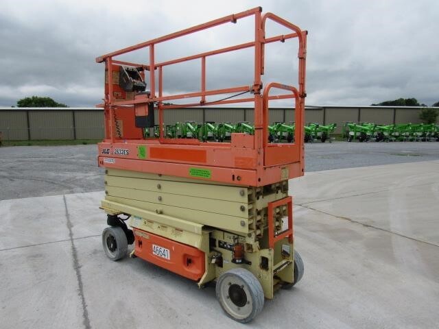 2019 JLG 2632ES-4