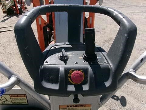 2019 JLG T500J-15