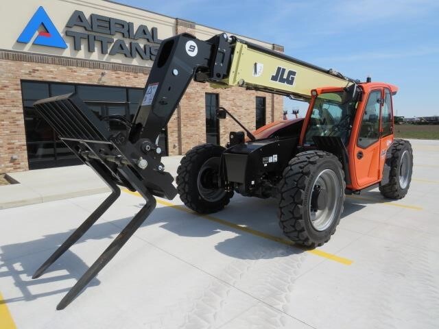 2026 JLG 943-2