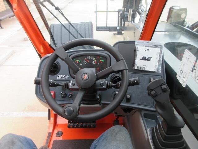 2026 JLG 943-38