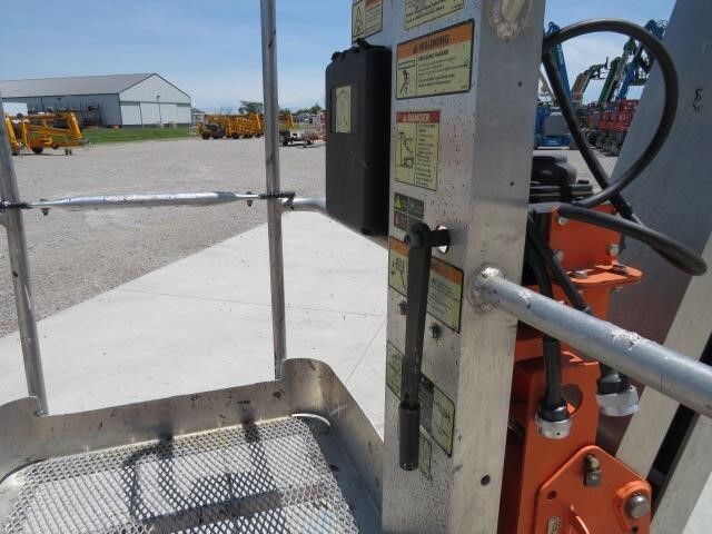 2020 JLG T500J-18
