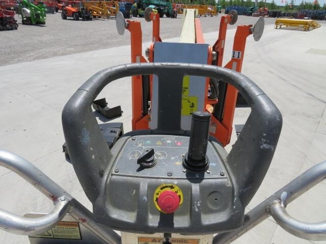 2020 JLG T500J-19