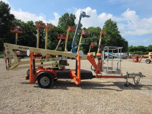 2019 JLG T350-5